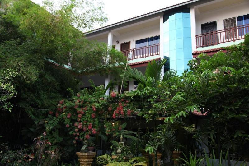 Angkor Secret Garden Inn เสียมราฐ ภายนอก รูปภาพ